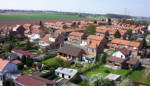 Photo avec vue de certaines toitures de la ville de Pont-à-Marcq