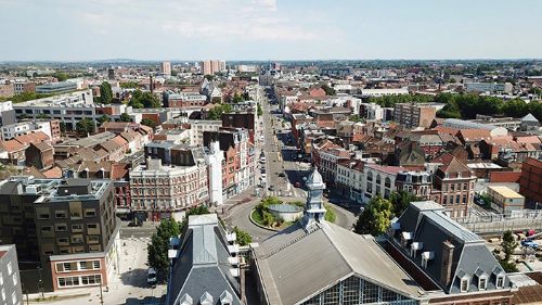 Photo avec vue de certaines toitures de la ville de Roubaix
